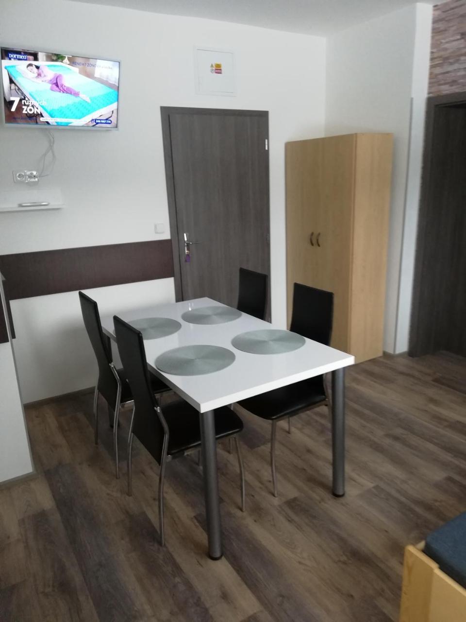 Apartmany Agatha Лоучна-над-Десноу Экстерьер фото