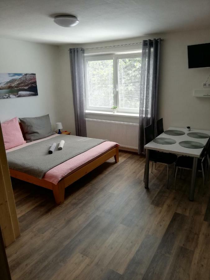 Apartmany Agatha Лоучна-над-Десноу Экстерьер фото